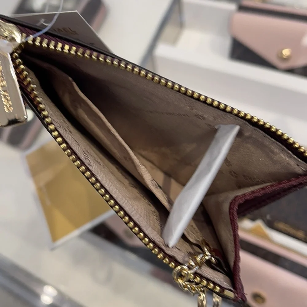 Michael Kors Jet Set Travel Small Leather Top Zip Coin Pouch With ID